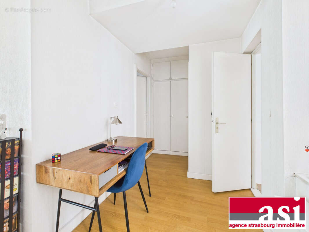 Dégagement vers chambre - Appartement à STRASBOURG