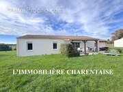 Maison à CORME-ECLUSE