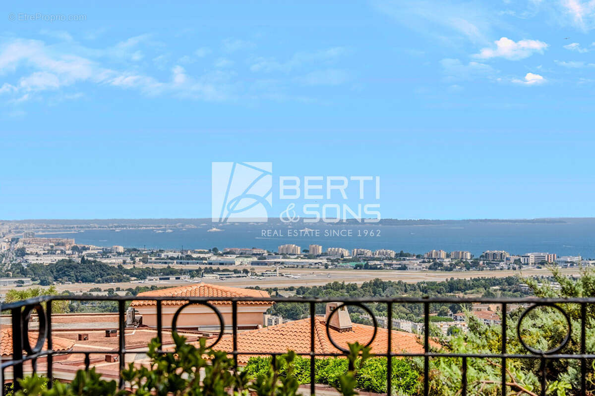 Mandelieu - domaine de bellevue - vue mer ! - photo 2