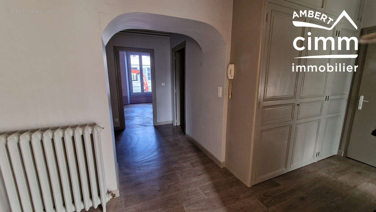 Appartement à AMBERT