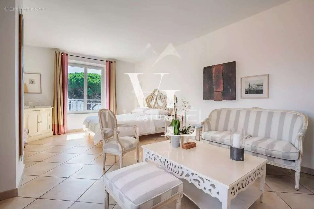Maison 614 m² à Grimaud  - photo 19