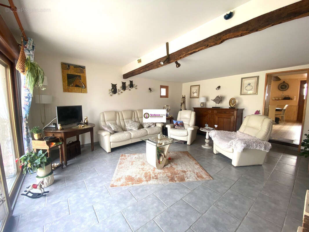 Maison à LE MELE-SUR-SARTHE