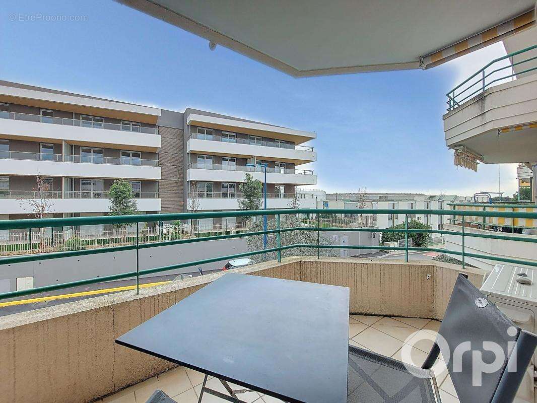 Appartement à VILLENEUVE-LOUBET