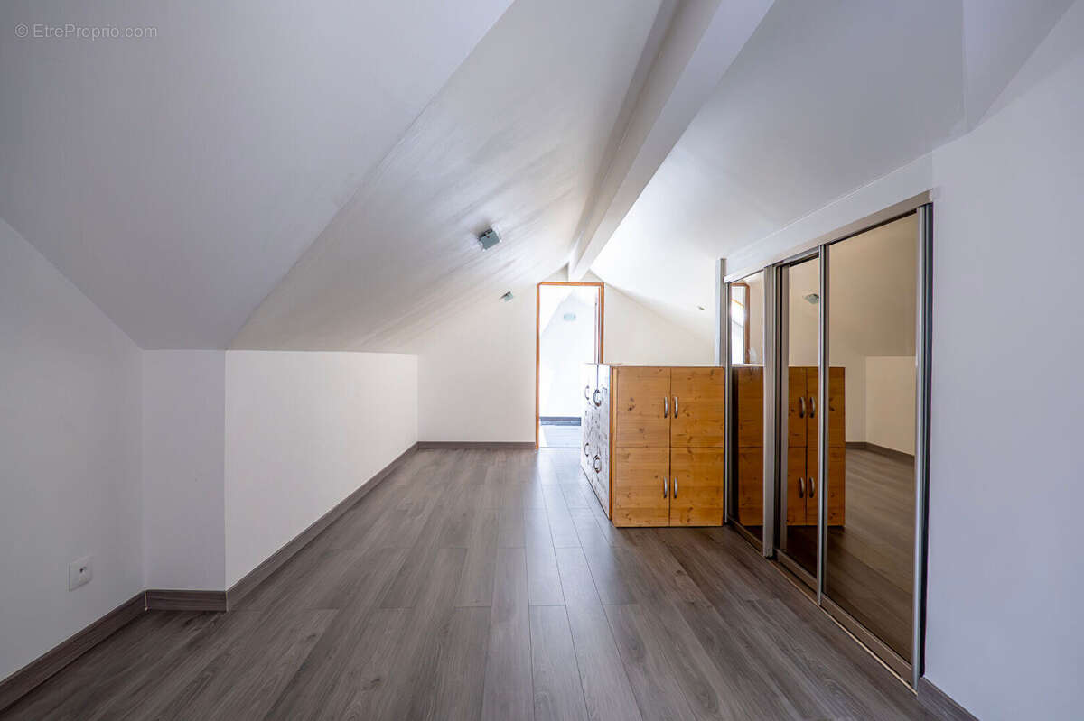 Maison - Champigny Sur Marne - 6 pièces 117 m2 - photo 17
