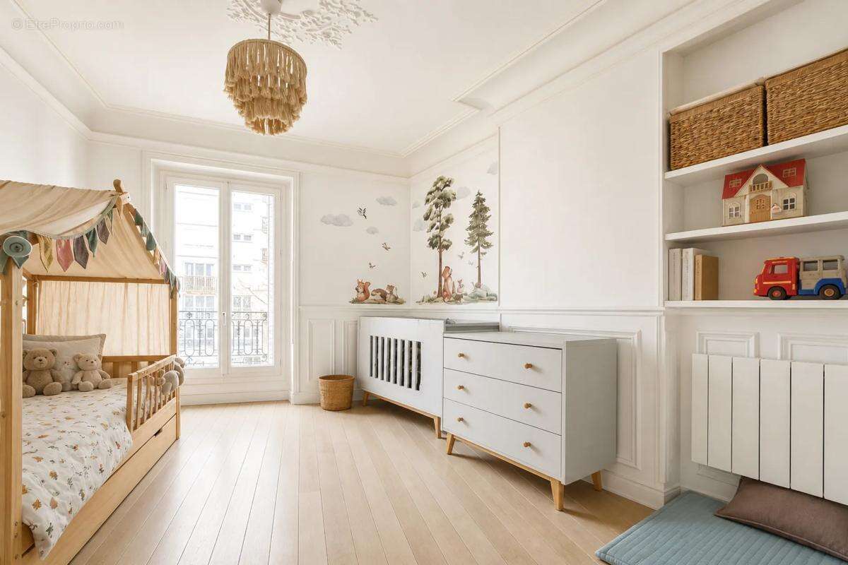 Appartement à PARIS-18E