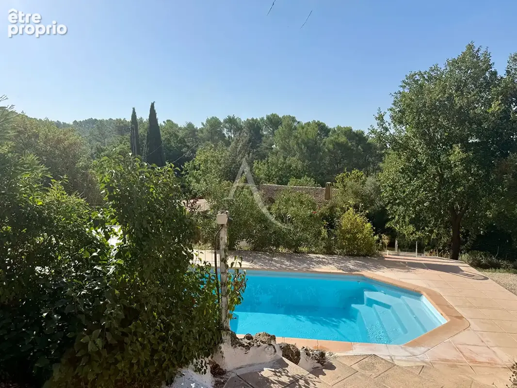 Villa varages de 106m2 au calme sur terrain de 2525m2 et piscine - photo 6