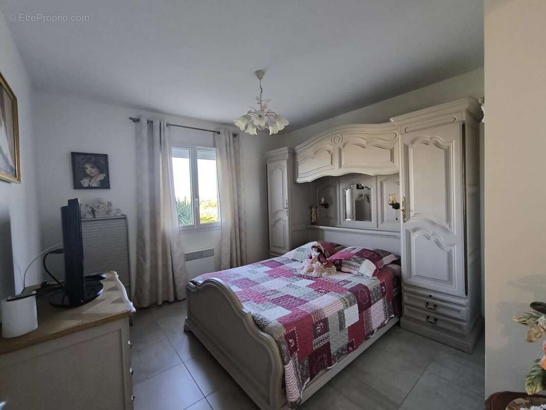 Maison à CHAILLAC-SUR-VIENNE