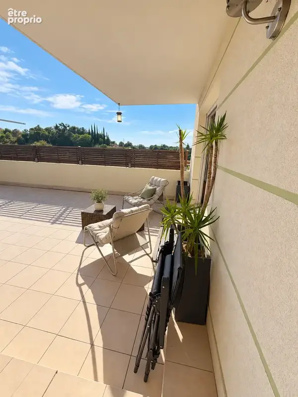 NICE   Appartement avec PISCINE PRIVÉE et extérieur exclusif de 4 pieces en rez de jardin à SAINT-PIERRE-DE-FÉ - photo 7
