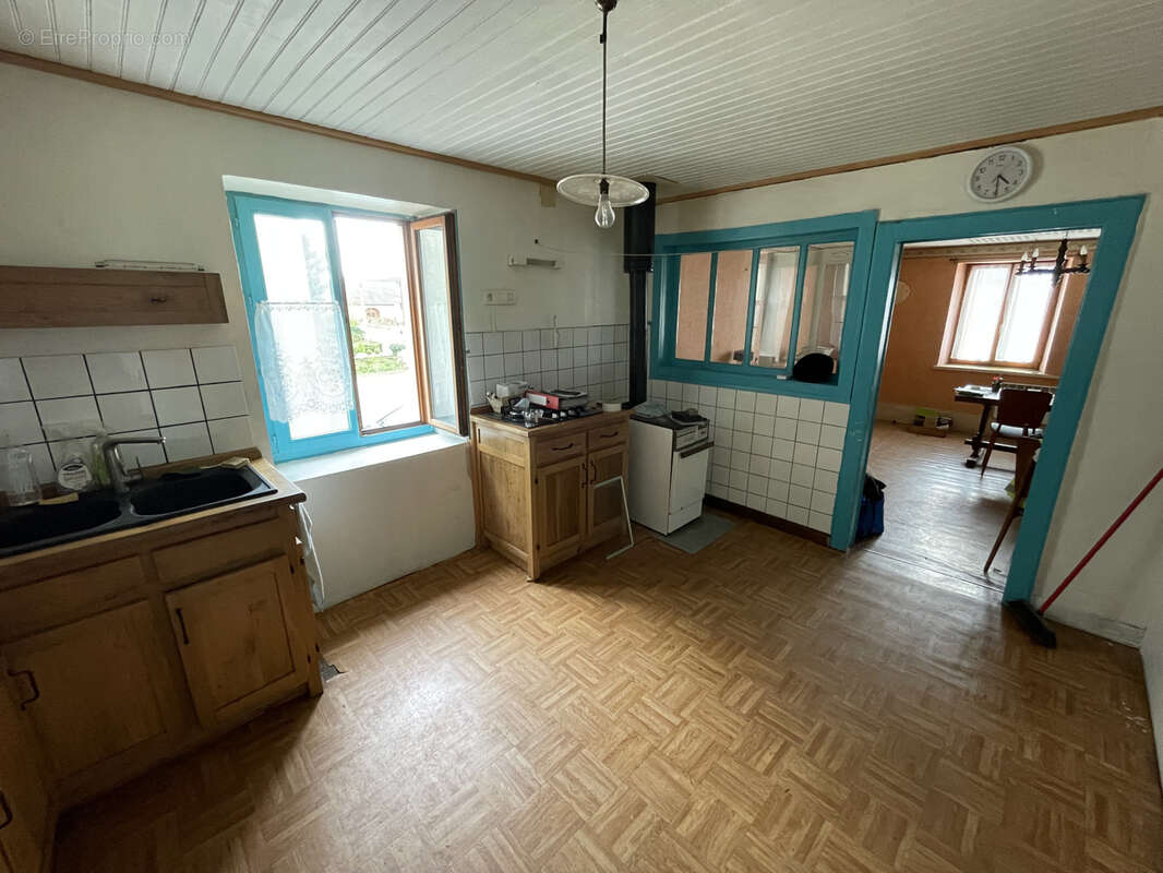 Maison à CHAMPAGNEY