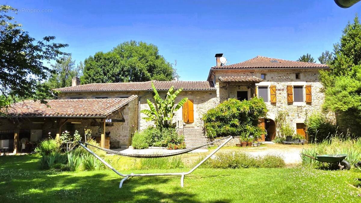 Maison à VAREN