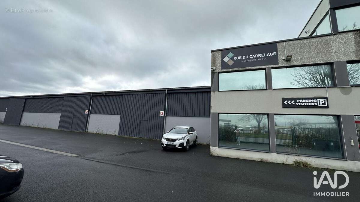 Photo 2 - Commerce à SAINT-MEMMIE