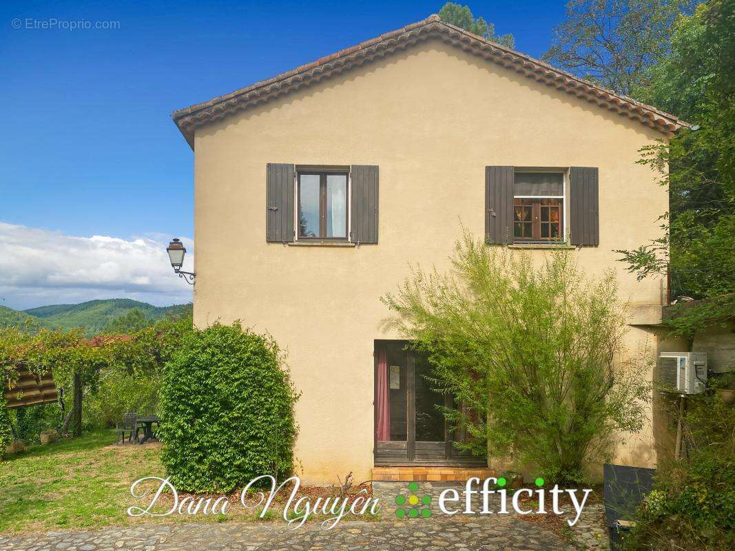 Maison à CHAMBORIGAUD