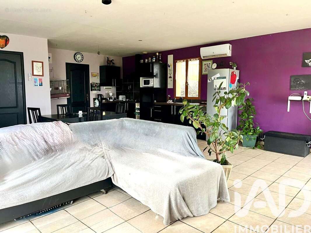 Maison 115 m² à Marais-Vernier  - photo 3
