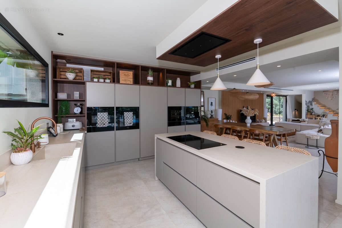 Maison à CARQUEIRANNE