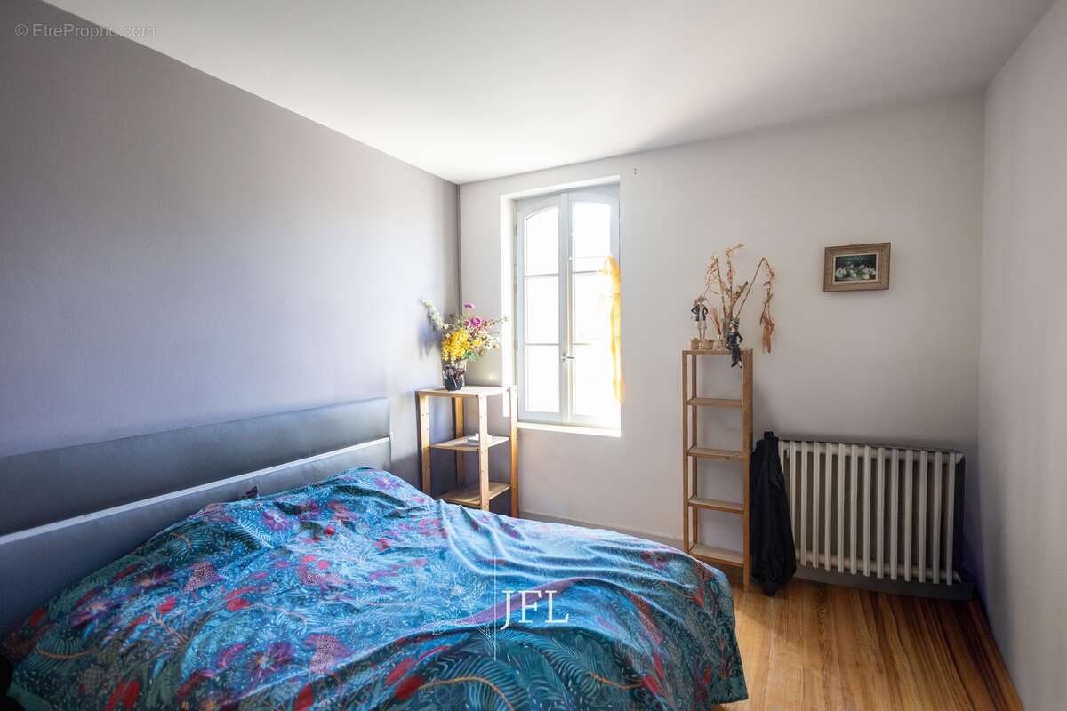 n°2 - Maison à SAINT-CLAR