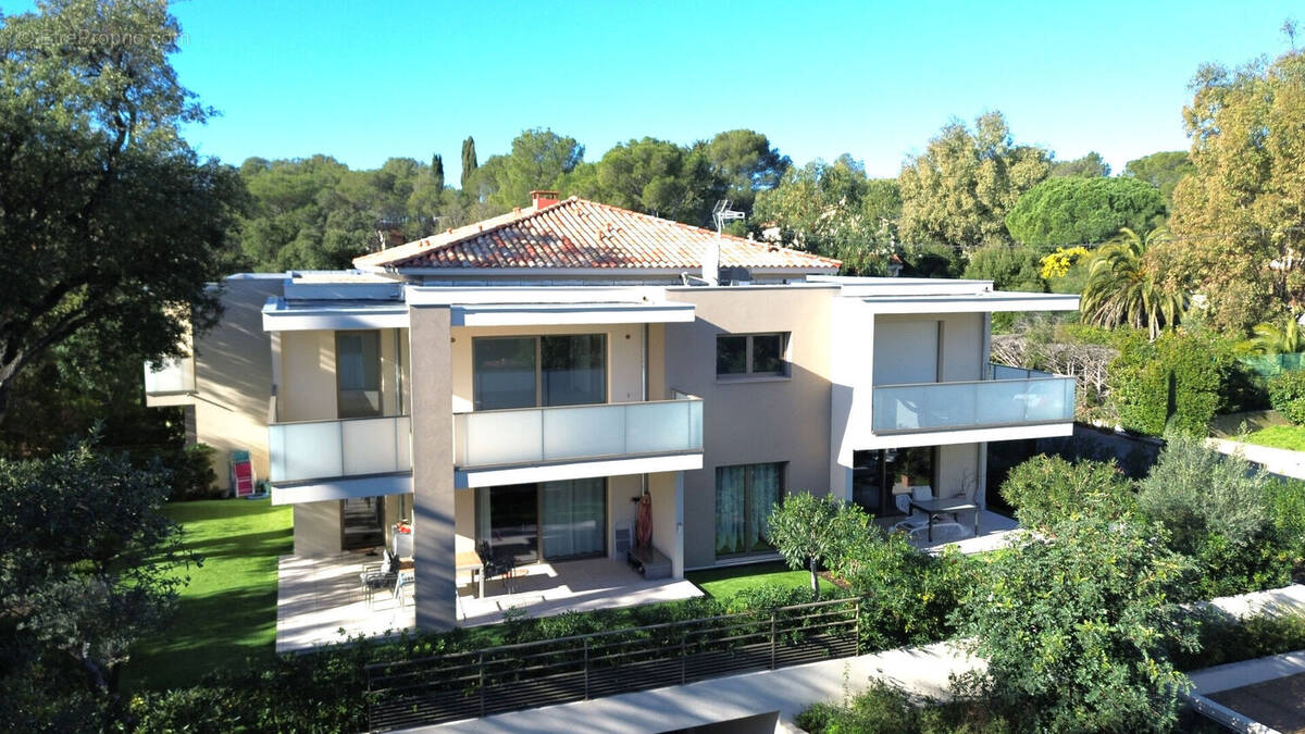 Appartement à SAINT-RAPHAEL