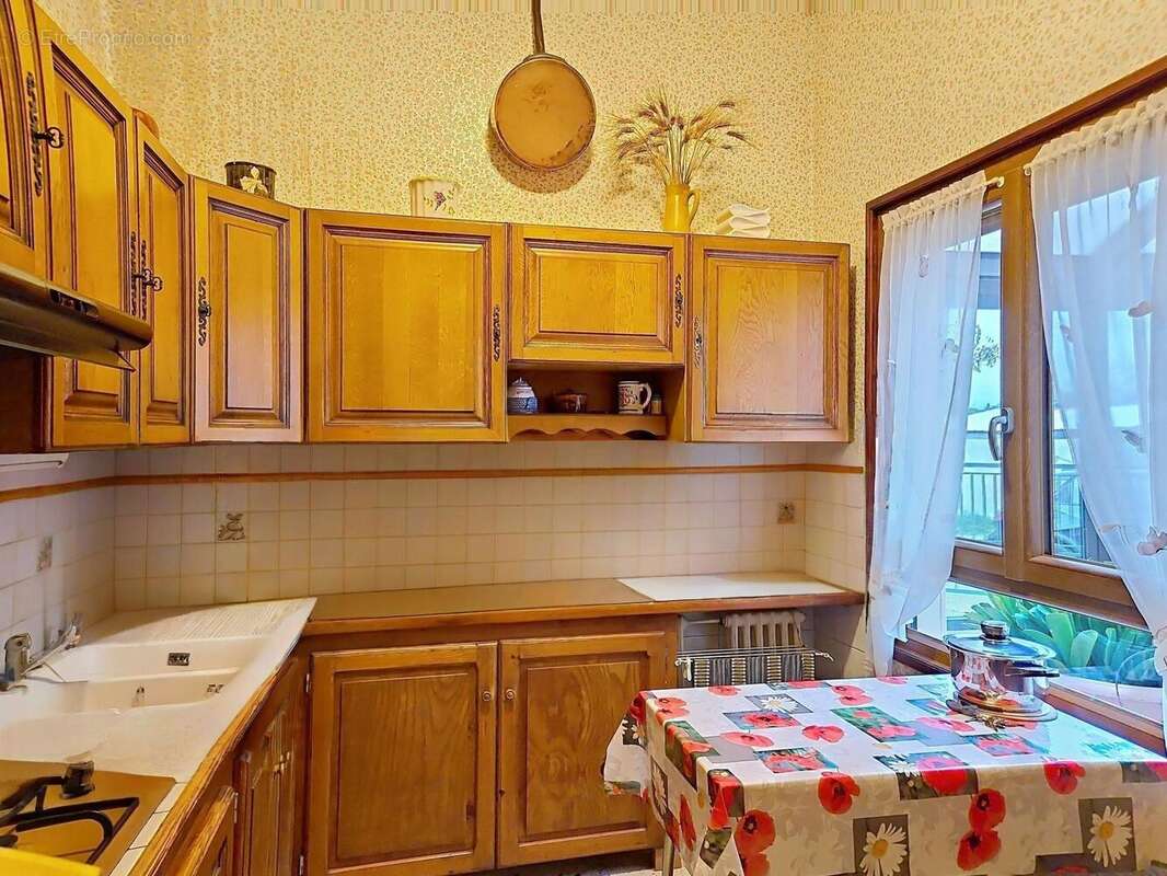 Photo 5 - Maison à VILLENEUVE-LA-COMPTAL