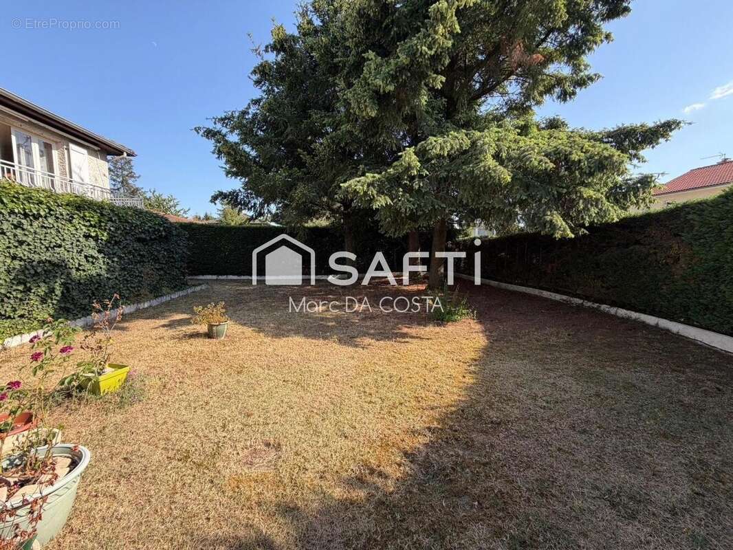 Maison 100 m² à Veauche  - photo 4
