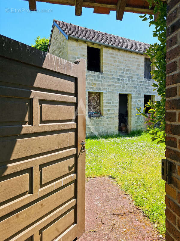 Maison à AUVERS-SUR-OISE