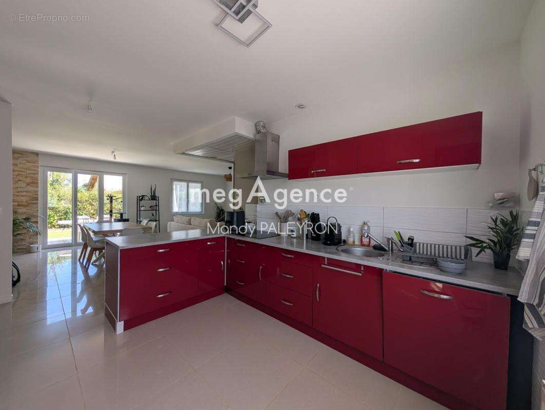 Plain-pied 110 m² – 5 pièces – bel extérieur - photo 3