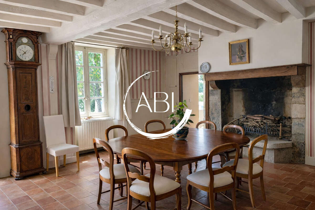 Maison à TESSE-FROULAY