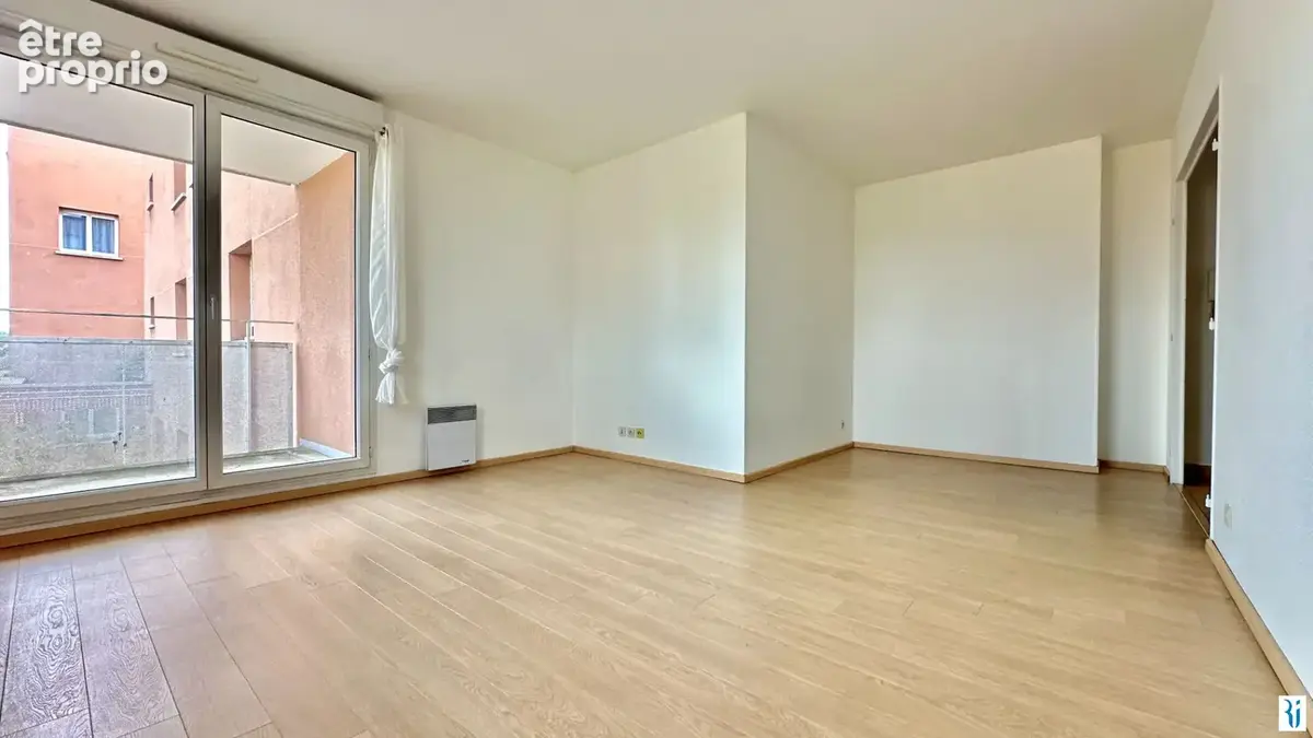 Appartement 2 pièces + Parking - LE GRAND-QUEVILLY - photo 2