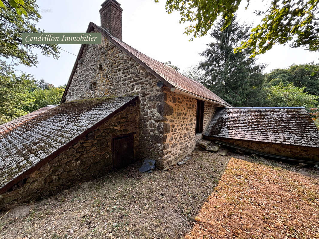 Maison à CHATELUS-LE-MARCHEIX