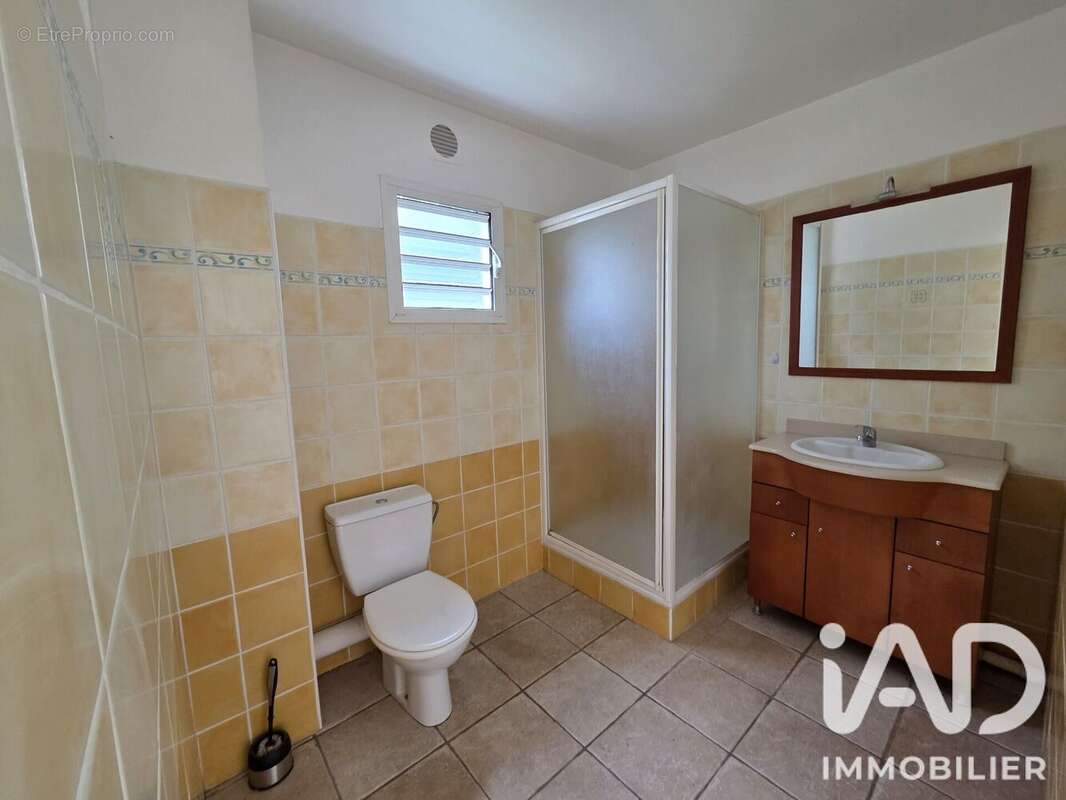 Appartement 37 m² à Le Tampon  - photo 6