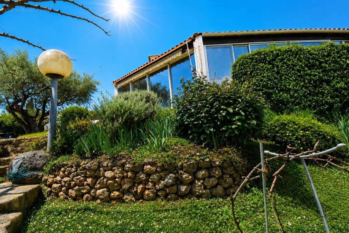 Maison à vendre 5 pièces JUVIGNAC (34),4 Chambres,130 m2, Terrain 645m2, Jardin,Sous-Sol total-Garage double-Piscine - photo 19