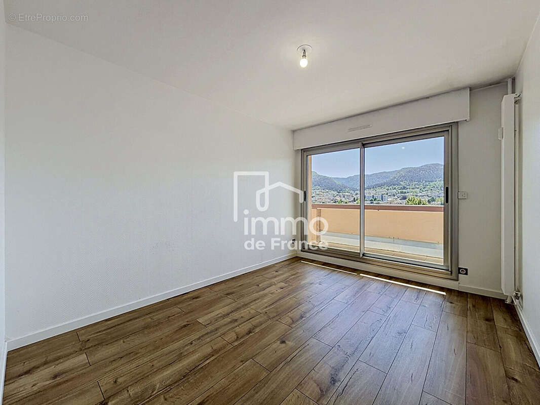 Appartement à OYONNAX