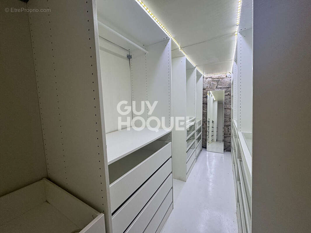 Appartement à LYON-1E