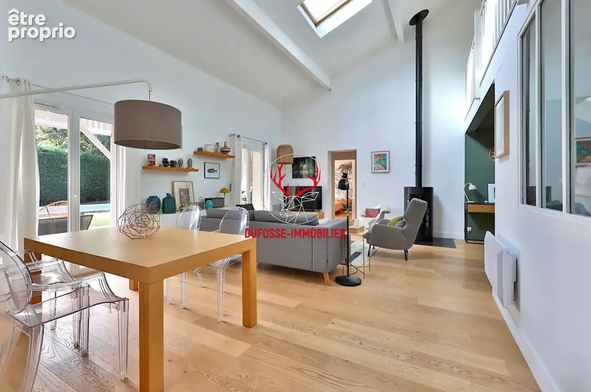 Maison de plain-pied 141 m² -  4 chambres - Piscine - photo 6