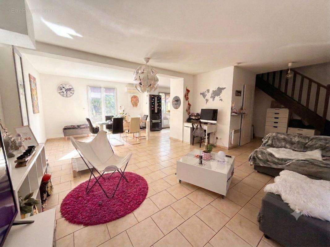Maison 98 m² à Brignoles  - photo 2