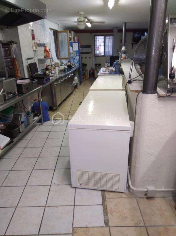 Commerce à MONTESCOT