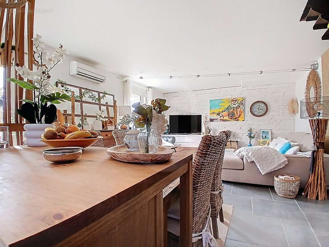 Maison à FRONTIGNAN