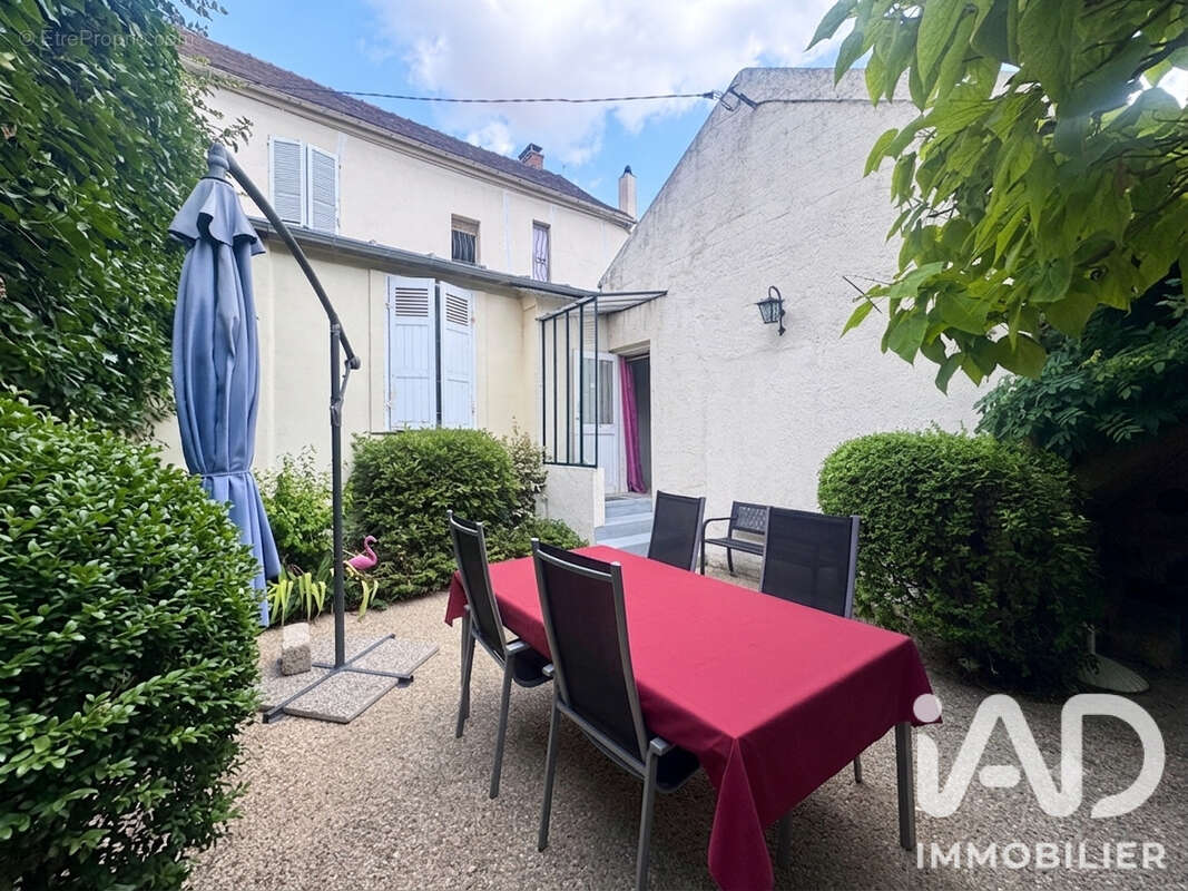 Maison 132 m² à Montereau-Fault-Yonne  - photo 4