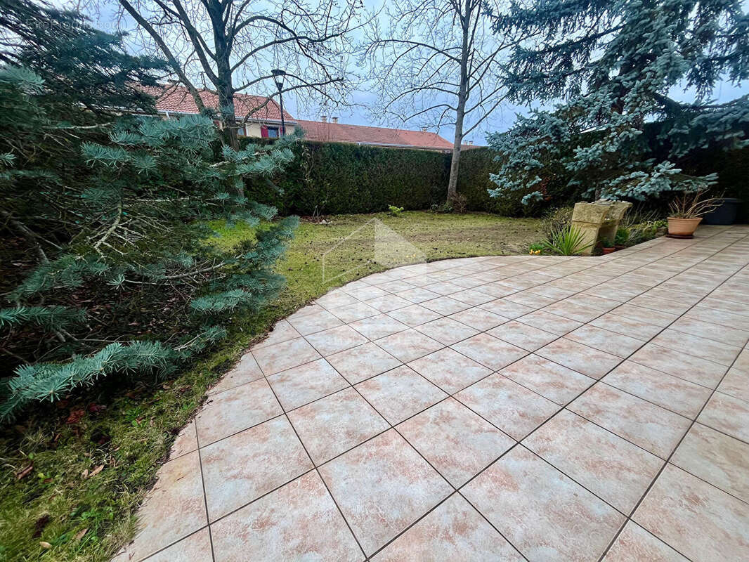 Maison à VILLEPREUX