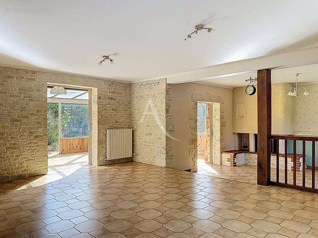 Maison à VIHIERS