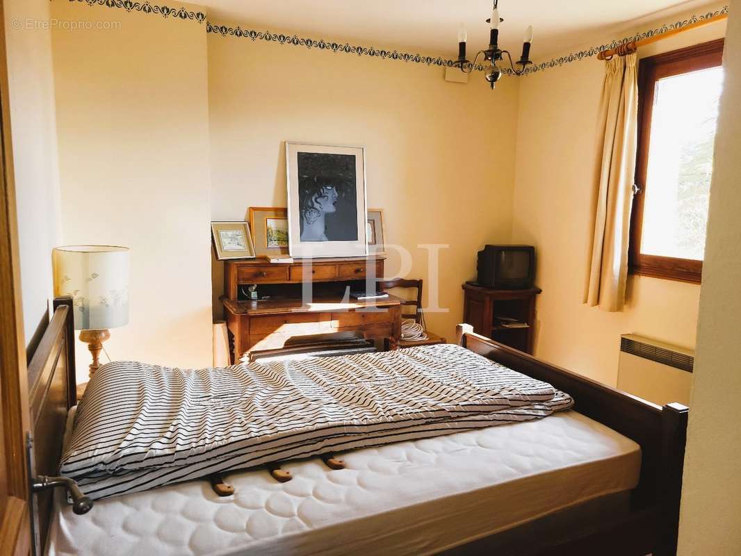 Maison à SAINT-SATURNIN-LES-APT