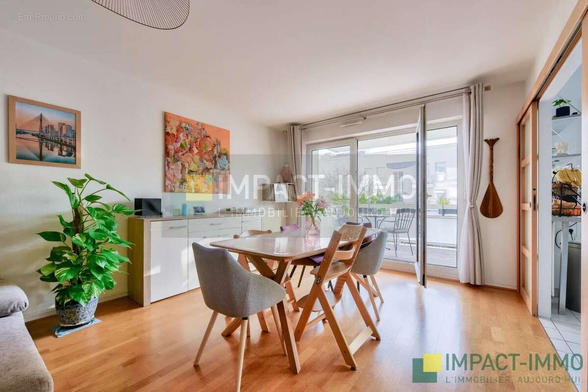 Appartement à SURESNES