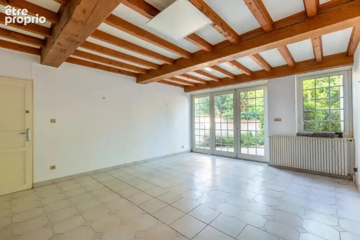 Maison Bourgeoise 8 pièces + annexes VILLARS LES DOMBES (01) - photo 12