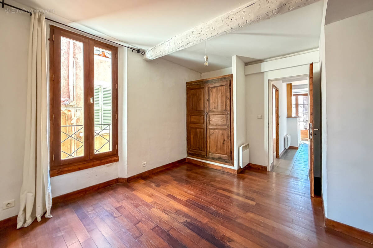 Appartement à HYERES