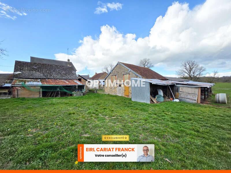 Maison à SAINT-PRIEST-LA-FEUILLE