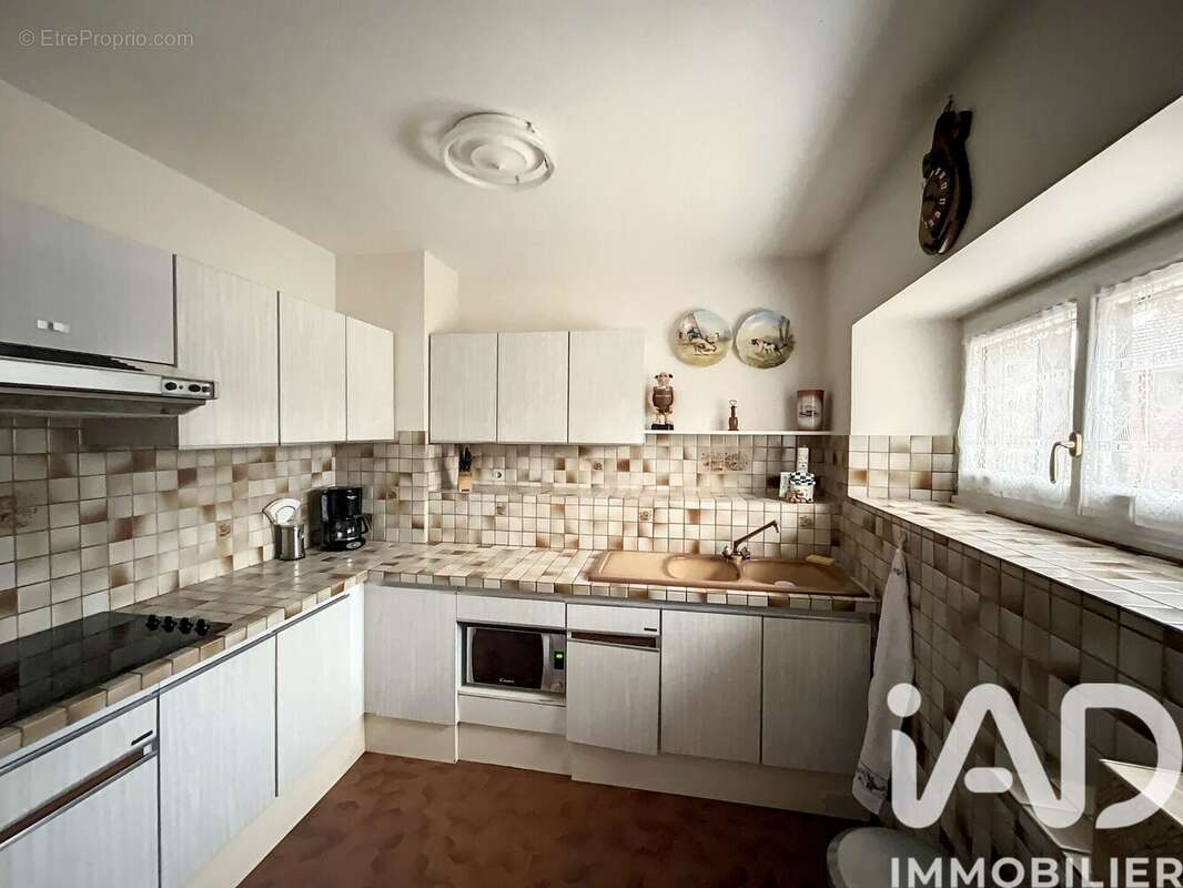 Maison 106 m² à Barbuise  - photo 2