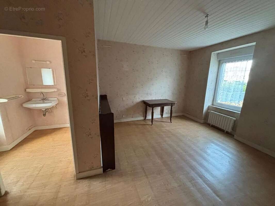 Maison à BOURG-BLANC