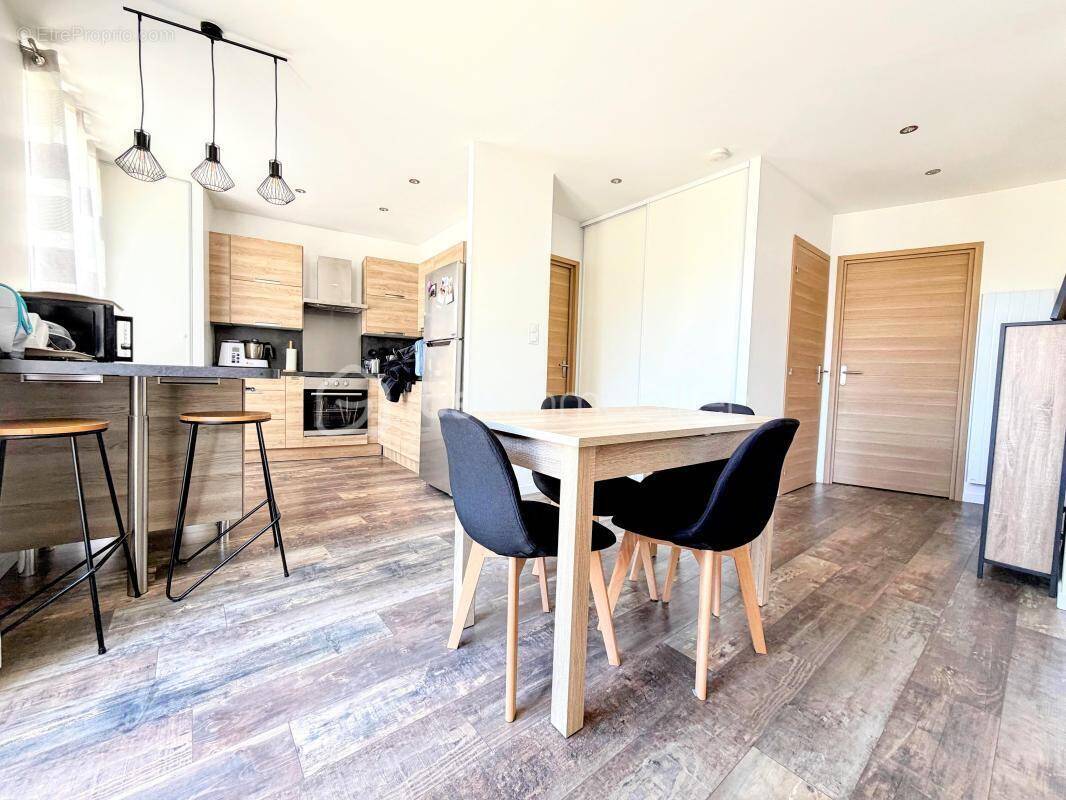 Appartement à CORMONTREUIL