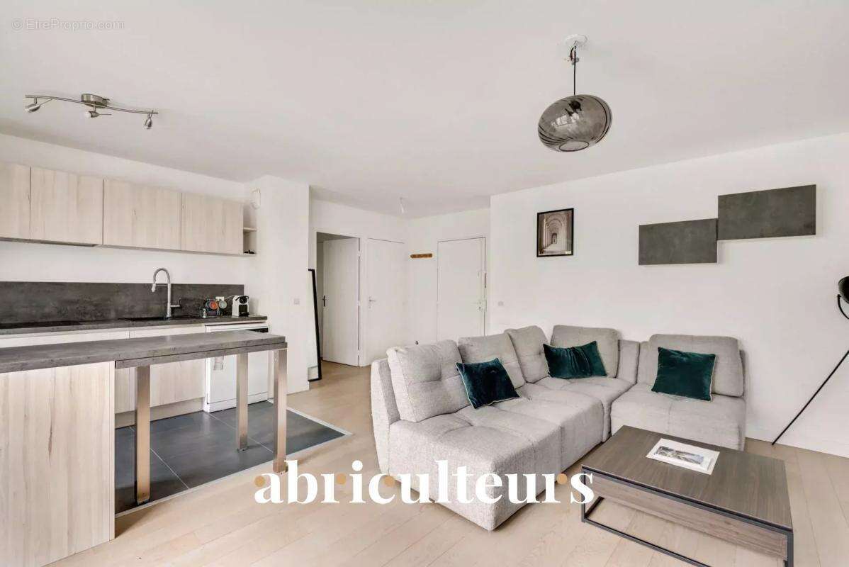Appartement à ISSY-LES-MOULINEAUX