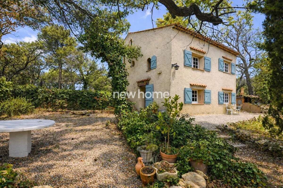 Maison à TOURTOUR