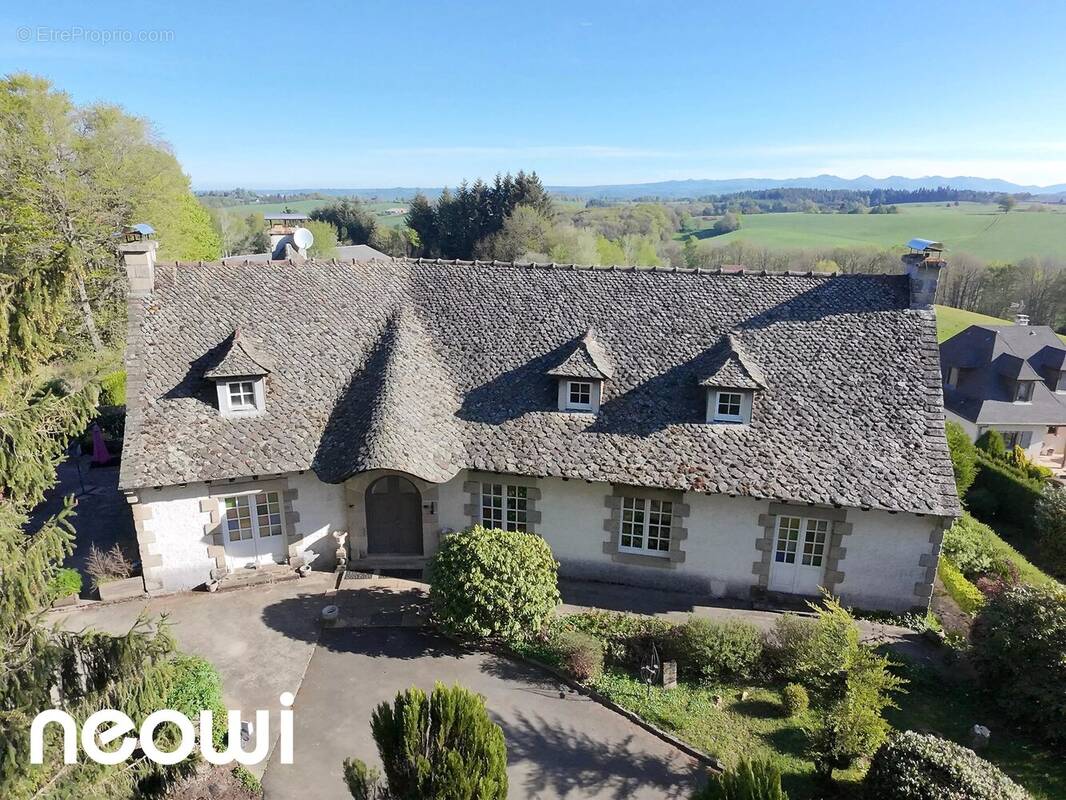 Maison à ARPAJON-SUR-CERE