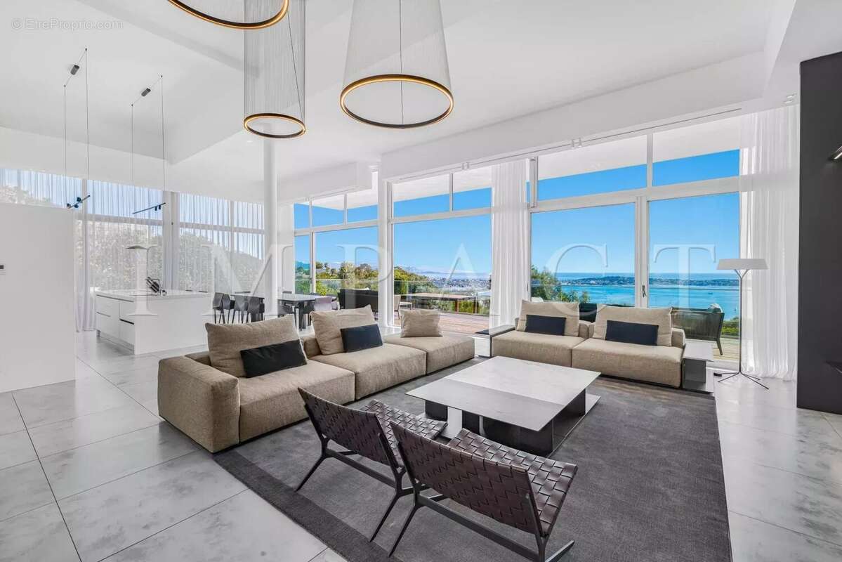 Maison à CANNES